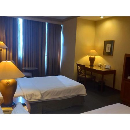 Capital O 914 Makati Palace Hotel 马卡蒂 外观 照片