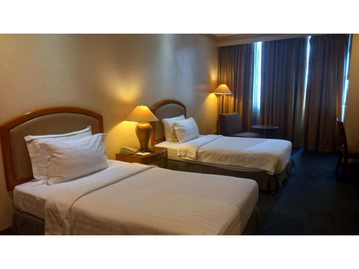Capital O 914 Makati Palace Hotel 马卡蒂 外观 照片